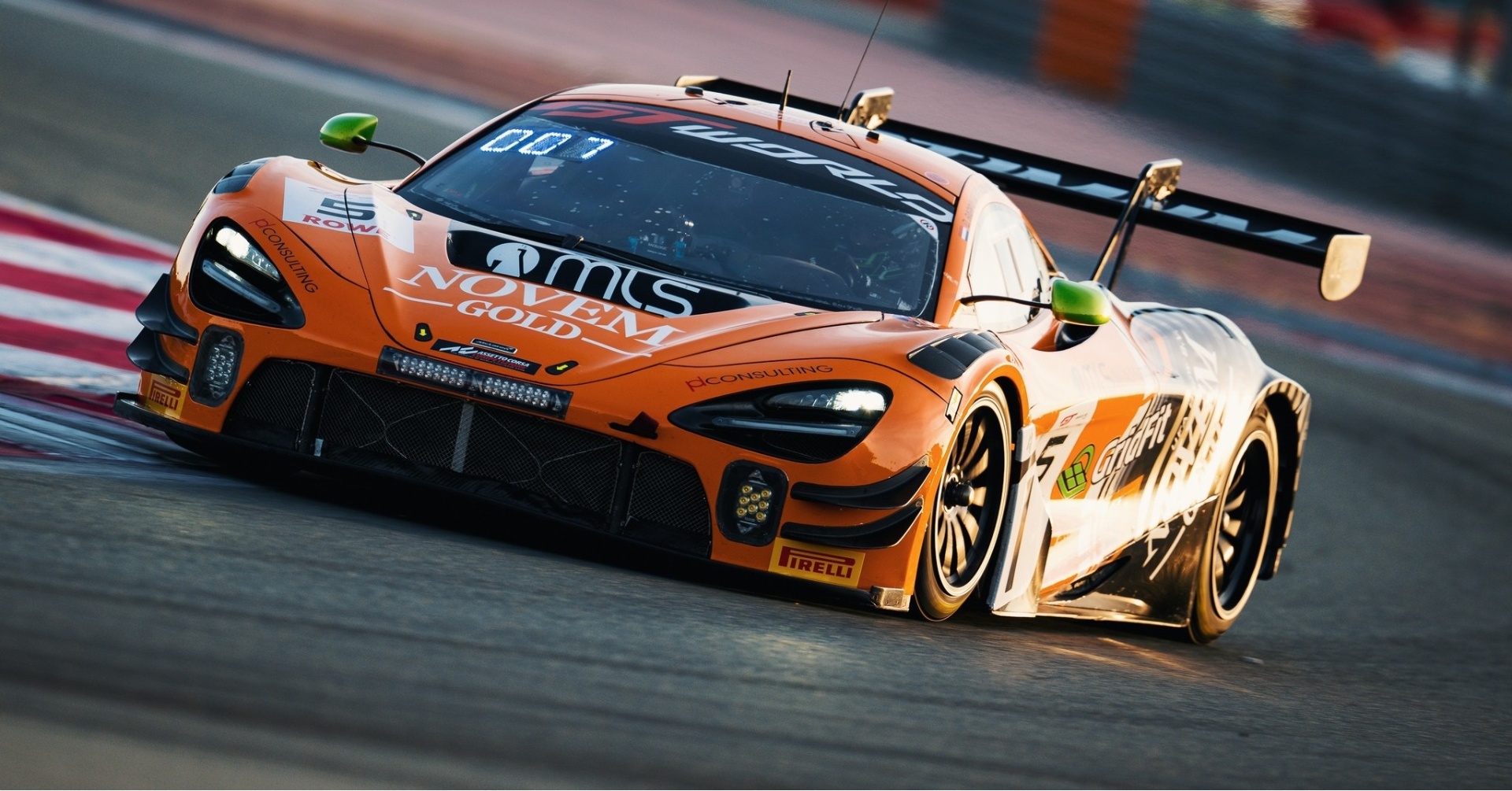 Guilherme Oliveira procura vitória este fim de semana em Brands Hatch