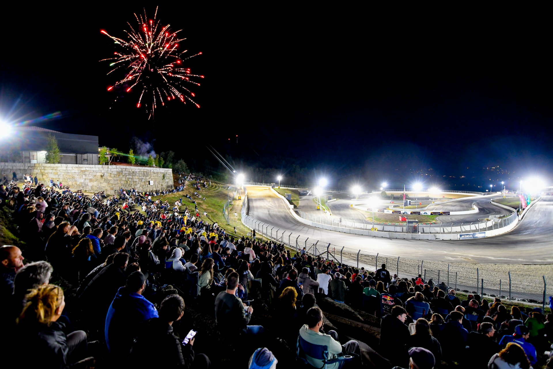 Portugal recebe a primeira prova noturna da história de um calendário internacional FIA de Ralicross